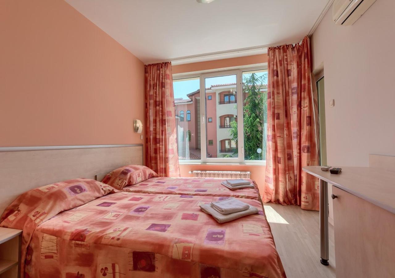 Hotel Fantastiko Ravda رافدا المظهر الخارجي الصورة