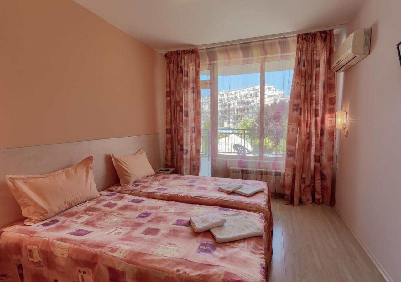 Hotel Fantastiko Ravda رافدا المظهر الخارجي الصورة